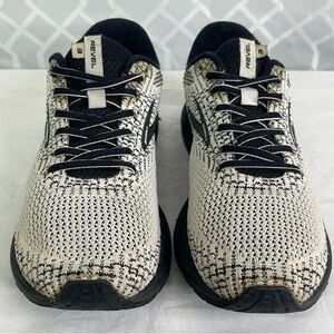 Brooks Revel Knit Black and Cream Athletic Shoes